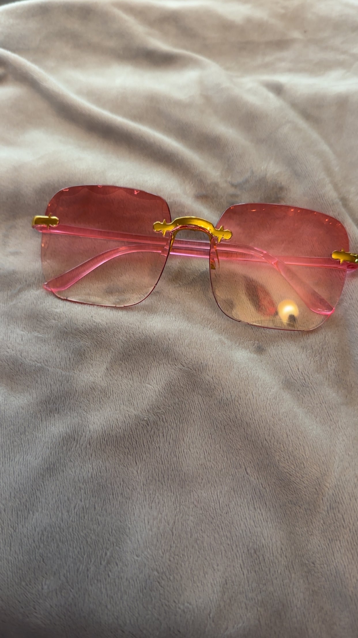 Pink Sunglasses with Gold-Tone Frames and Pink Lenses for Stylish Look